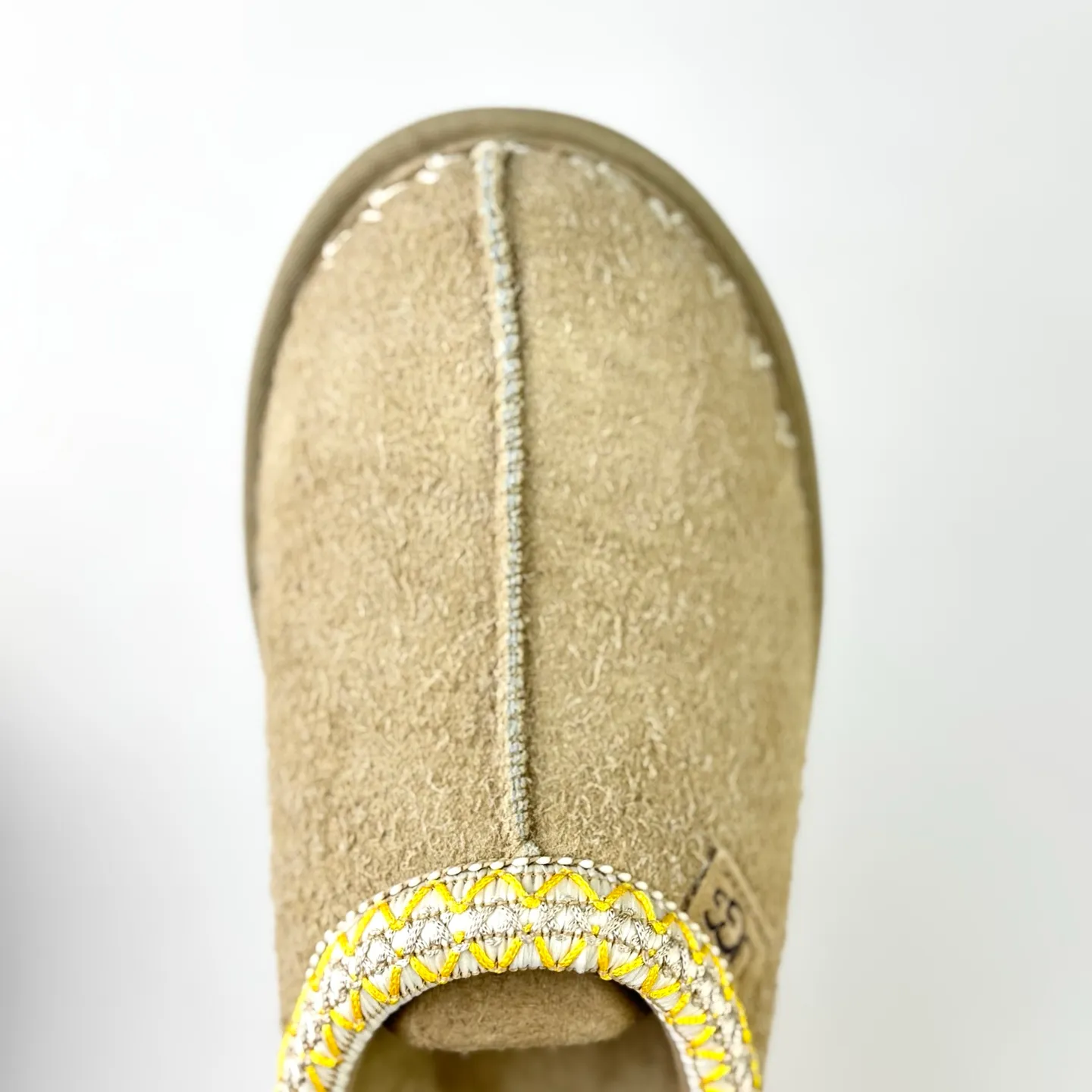 💰520 📦25 New Products for Autumn and Winter | Biarritz · UGG New Products for Autumn and Winter Classic Novelty Series (Biarritz Style) 🔥 I have been recently picked up by this Biarritz model ￼￼[草草R][草草R][草草R] 📦The entire series of Biarritz is now online ❄️There are Tasman slip-ons and ultra-short boots suitable for autumn and winter. ✔️🔘 Tasman Biarritz model Shoe size: 36-40 Color: mustard seed/light oak brown ✔️🔘Classic super short boots Biarritz model shoe size: 36-40 Color: mustard seed/light oak brown 🍁Let’s create our own uniqueness together this autumn and winter ✔️ In the collision of classics and personality 💫 Find your unique relaxed style 😎 This style is very UGG!